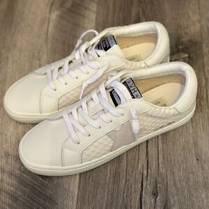 Vintaga Havana Flair Sneakers - Natural Check (NWOT)